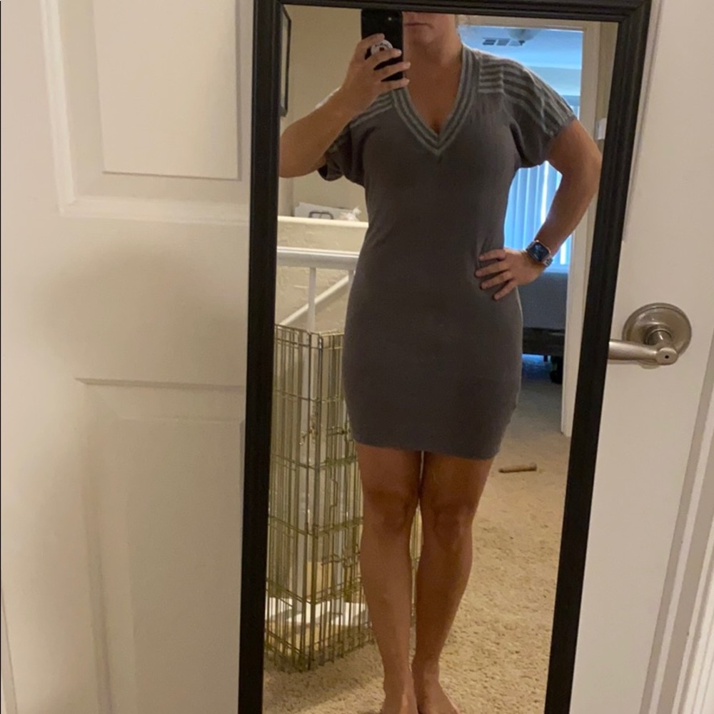 BCBG cotton mini dress flattering size s